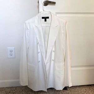 White oversized blazer